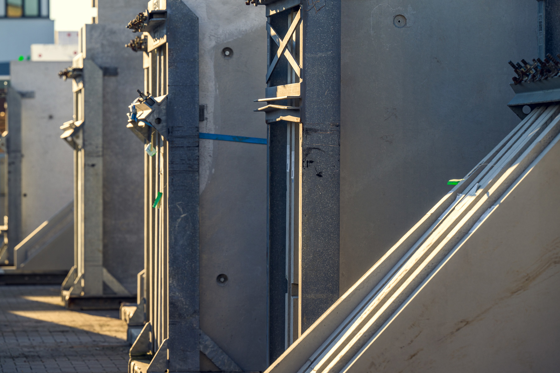 Hakron Prefab contact